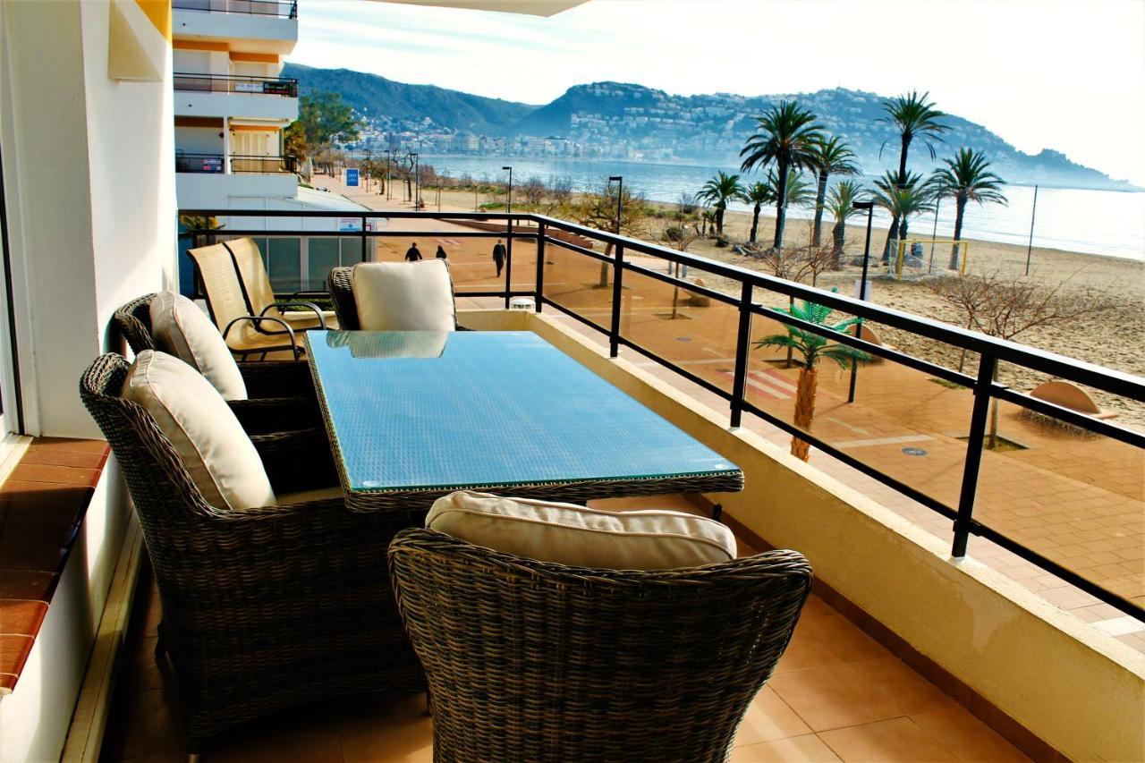 Roses Beach Dış mekan fotoğraf