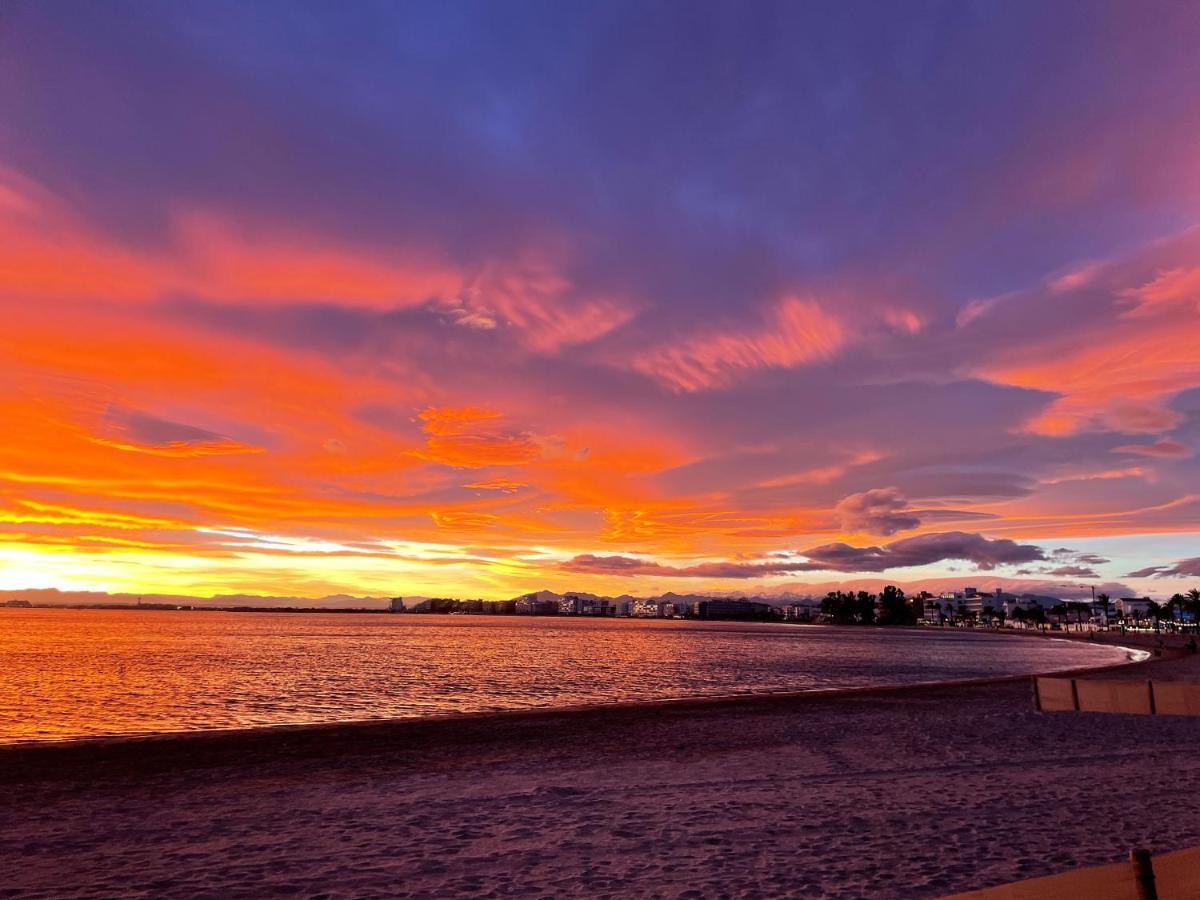 Roses Beach Dış mekan fotoğraf